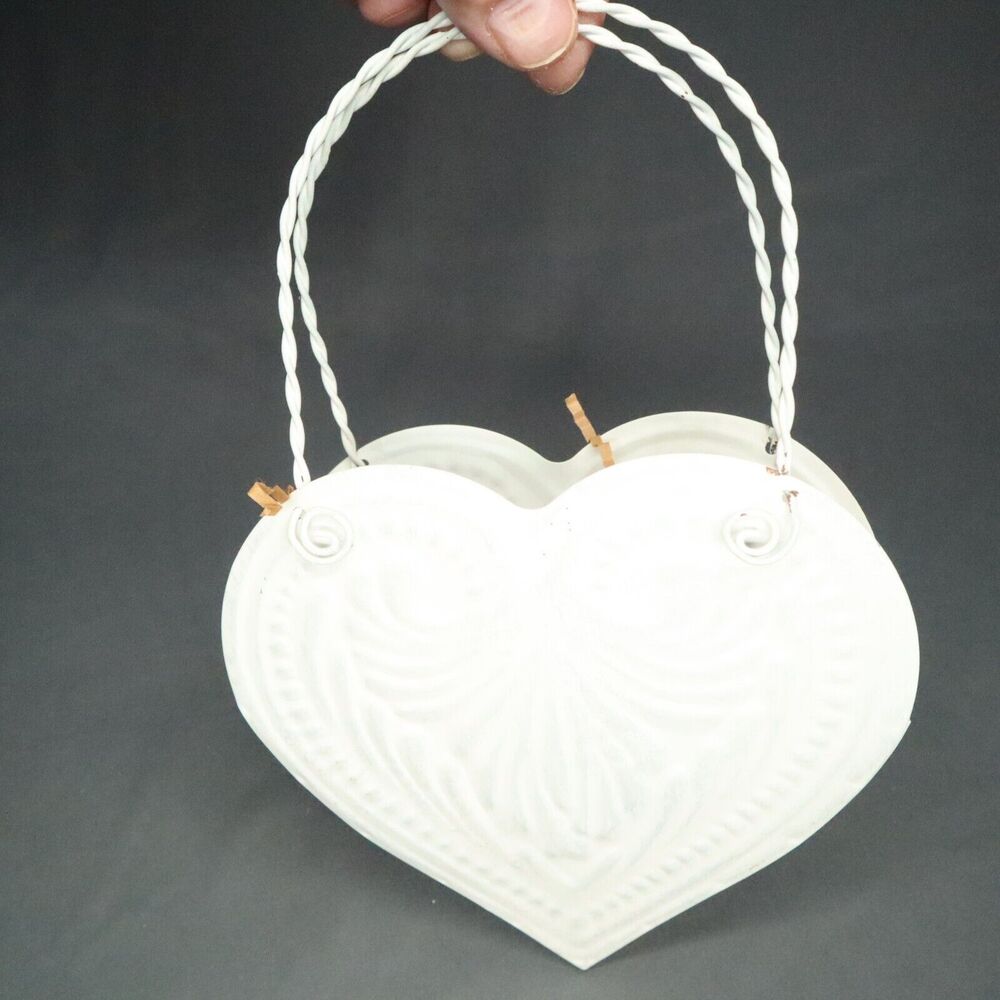 Heart metal white planter 6"x6" hanging